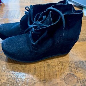 PEDRO GARCIA SIZE 6 boot wedge